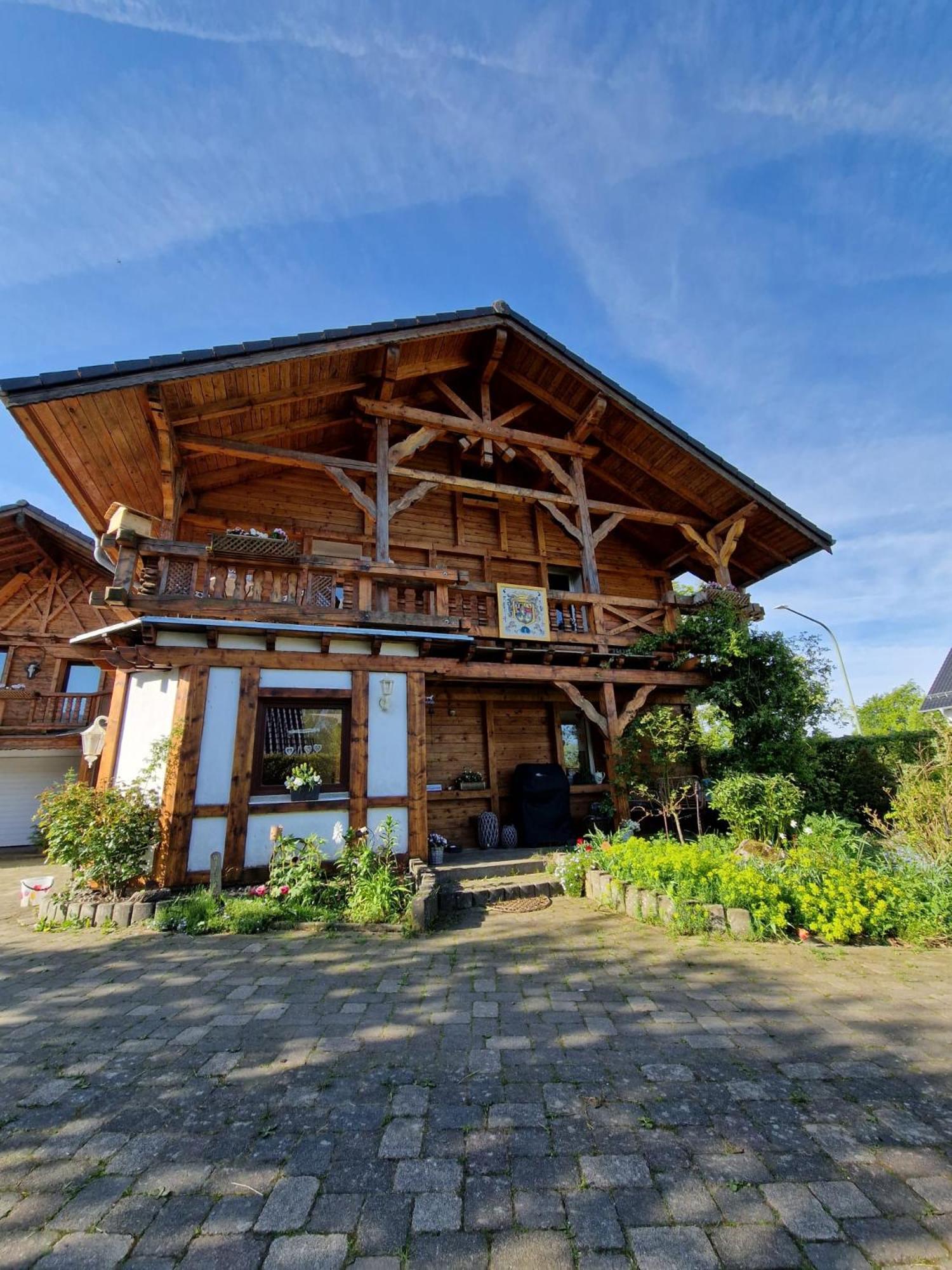 Ferienhaus Eifelgluehen 蒙绍 外观 照片